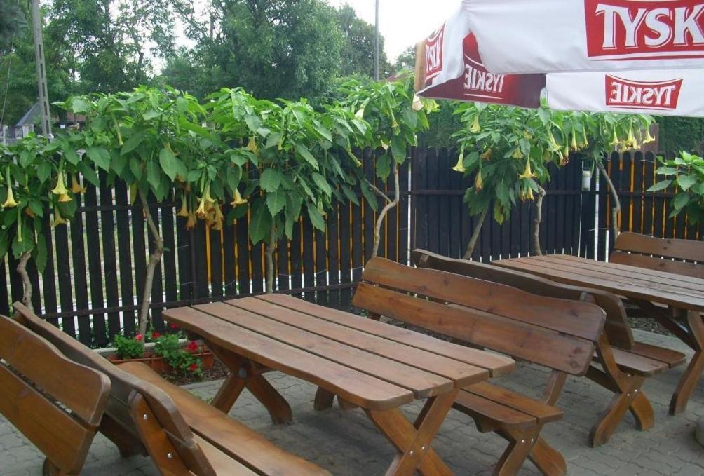 Zajazd Pulaskiego Konstancin-Jeziorna Exterior foto